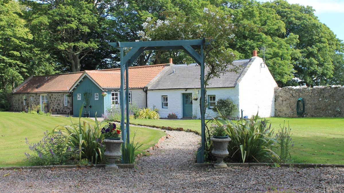 Boyndie Cottage | 2 self-catering cottages booked as one with secure garden area.