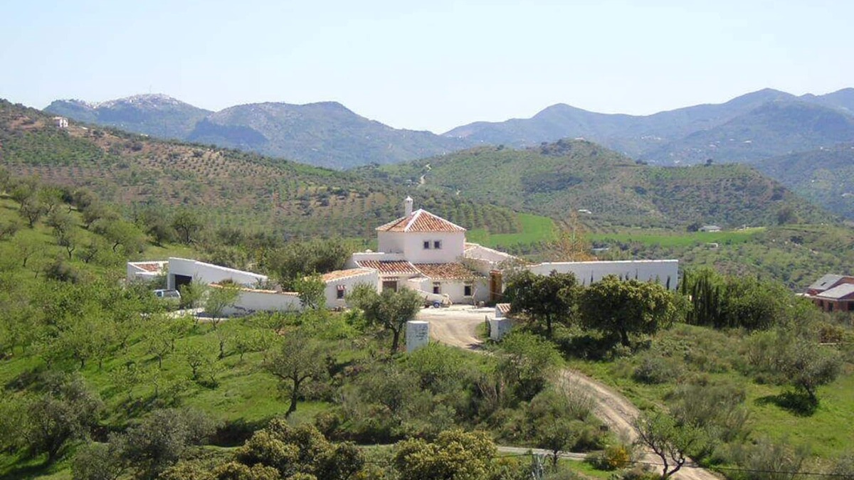 Riogordo Cottage | 2 Small cottages with pool
