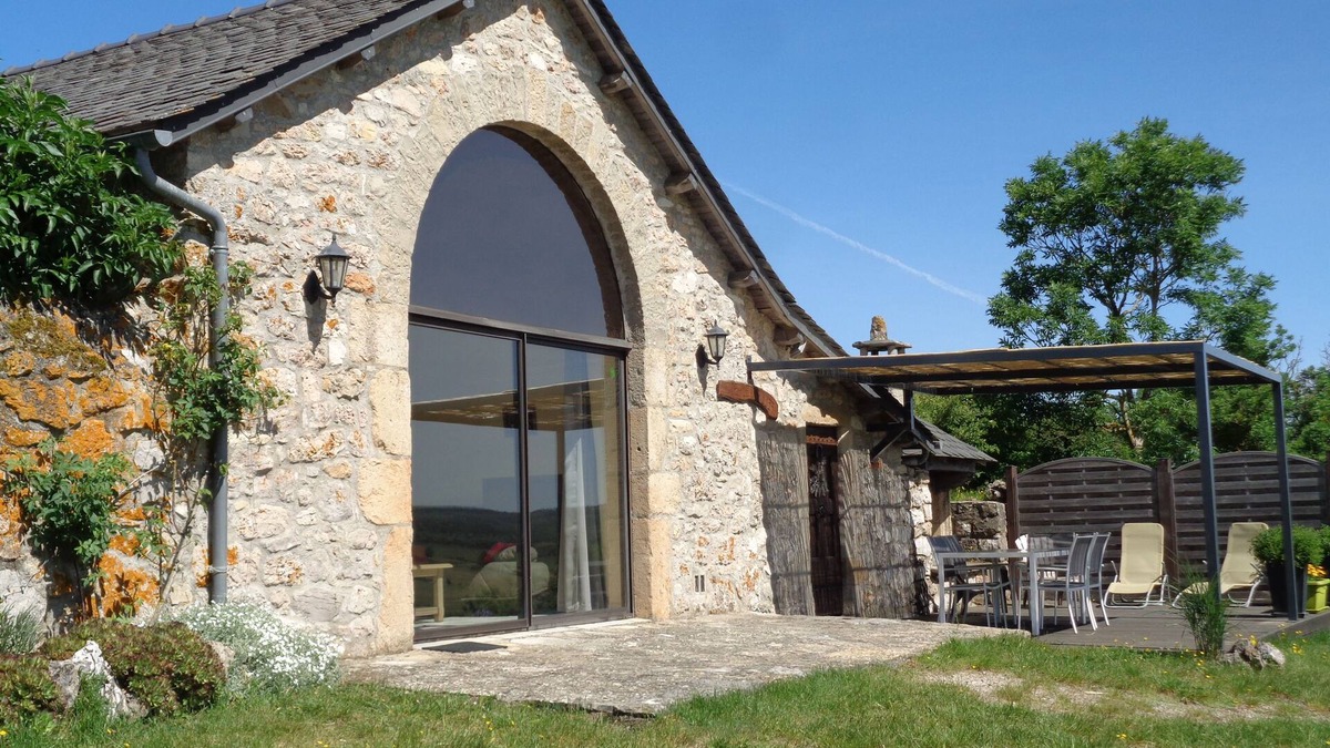 Saint-Andre-de-Vezines Cottage | 2-star Gîte Le PAILLER in Marlavagne