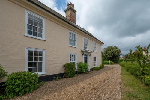 Wangford House | 2 The Old Vicarage