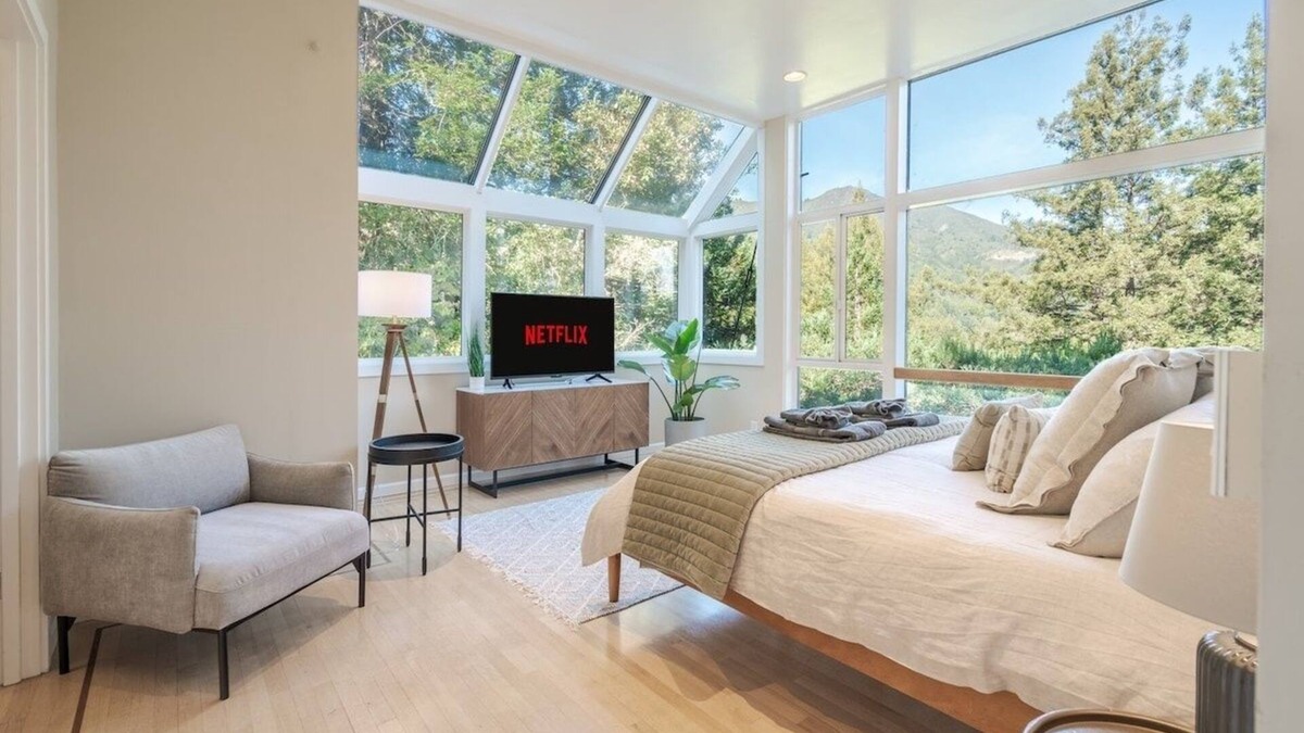 Mill Valley House | 2 units in redwood forest for large gatherings