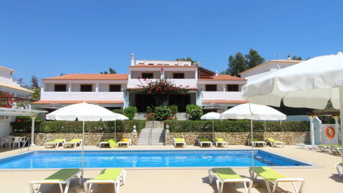 Albufeira Hotel | 2 Units | Unwind in Style at Your Peaceful Portuguese Coastal Sanctuary