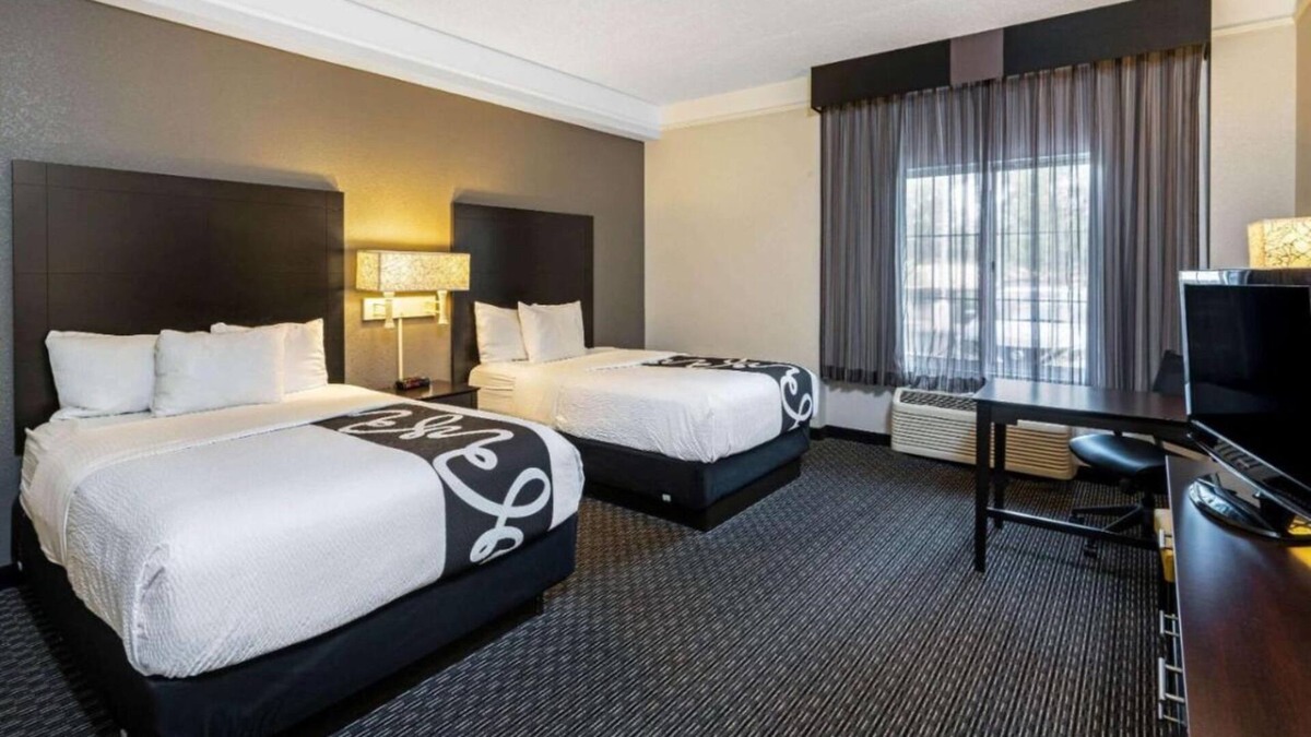 Superstition Springs Hotel | 2 x 2 Double Beds ADA Rm at La Quinta Inn by Wyndham Mesa Superstition Springs