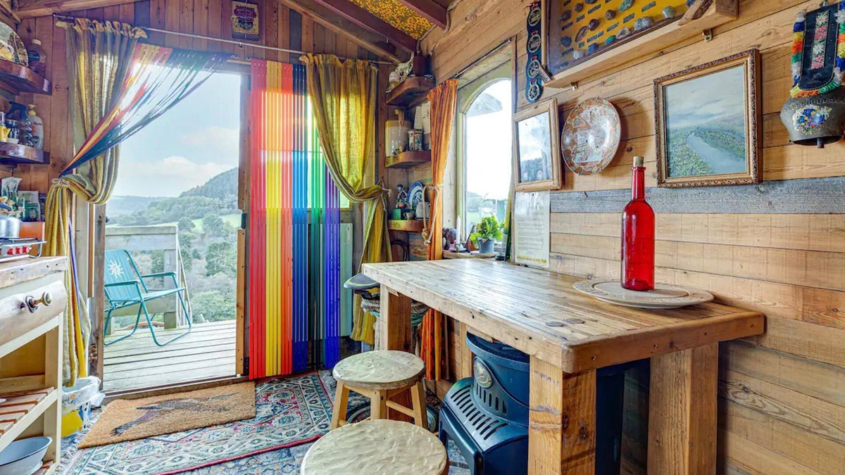 Scarborough Cabin | 2 x Double Bed, Glamping Wagon in Dalby Forest