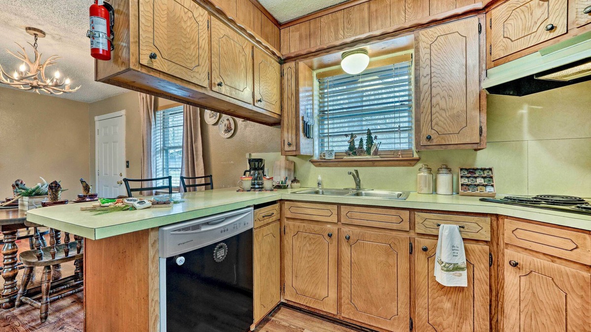 Broken Bow House | 20-Acre Broken Bow Vacation Rental w/Grill!