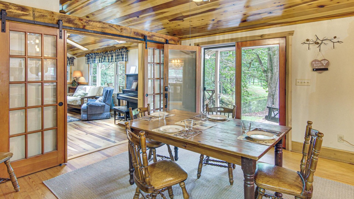 Skyland Cottage | 20-acre Cabin w/Pond: 6 Mi to River Arts District