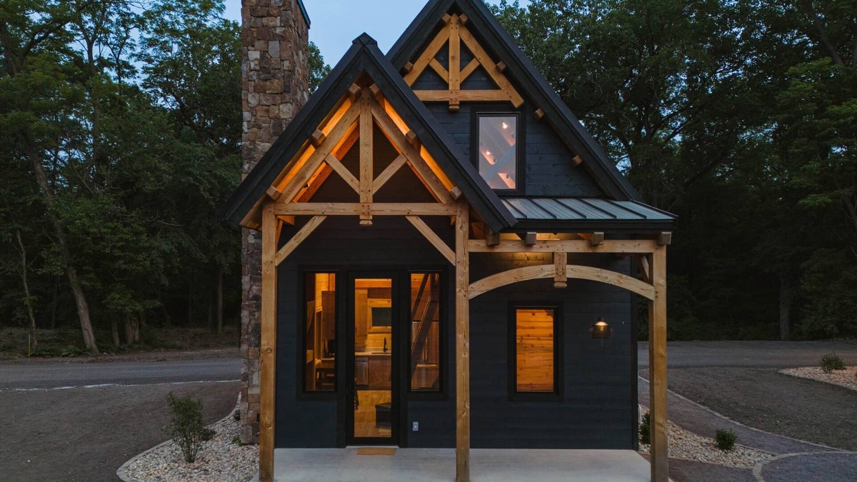 Laura House | #20 Bluegill Cove