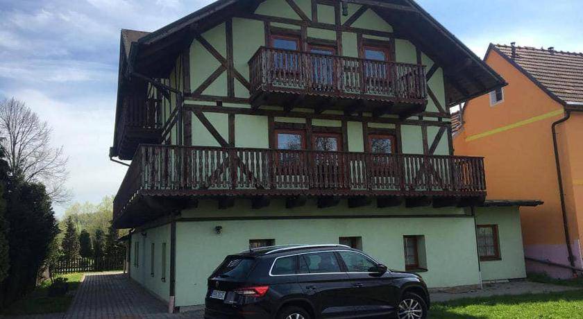 Hroznetin Villa | 20 m² Villa ∙ 10 bedrooms ∙ 22 guests