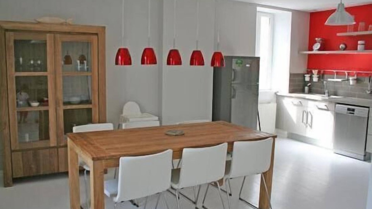 Port-en-Bessin-Huppain House | 20 METERS FROM THE PORT, boats, restaurants. Spacious house. Private parking.