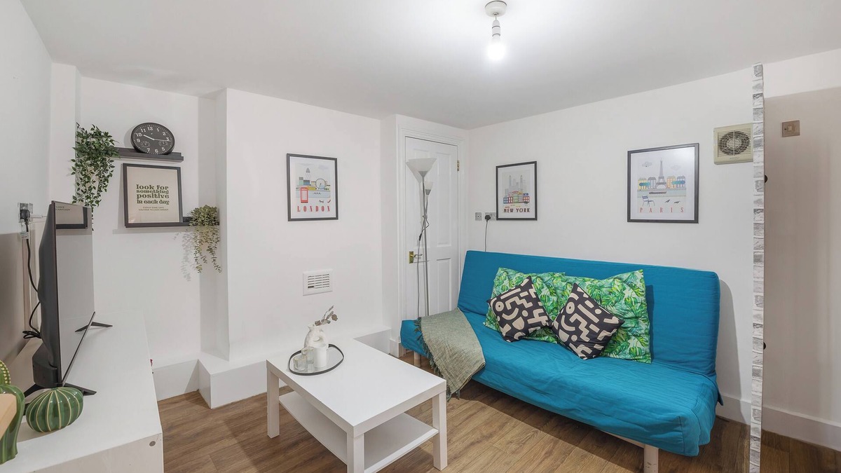 Camberwell Apartment | 20 min from city centre/2 bedrooms w/ensuite