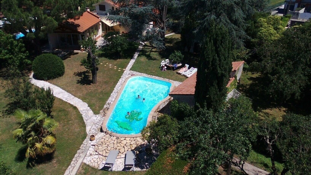 Castelginest House | 20 minutes from TOULOUSE, beautiful house of 200m2 in a park of 3500m2 swimming pool