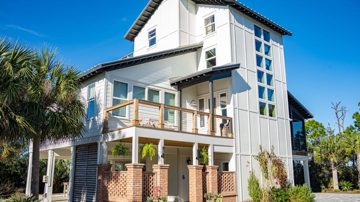 Plantation House | 20% OFF FALL! 'Forcynthia' Luxury Bay Home, 4BR/4.5BA w/dock, kayak launch