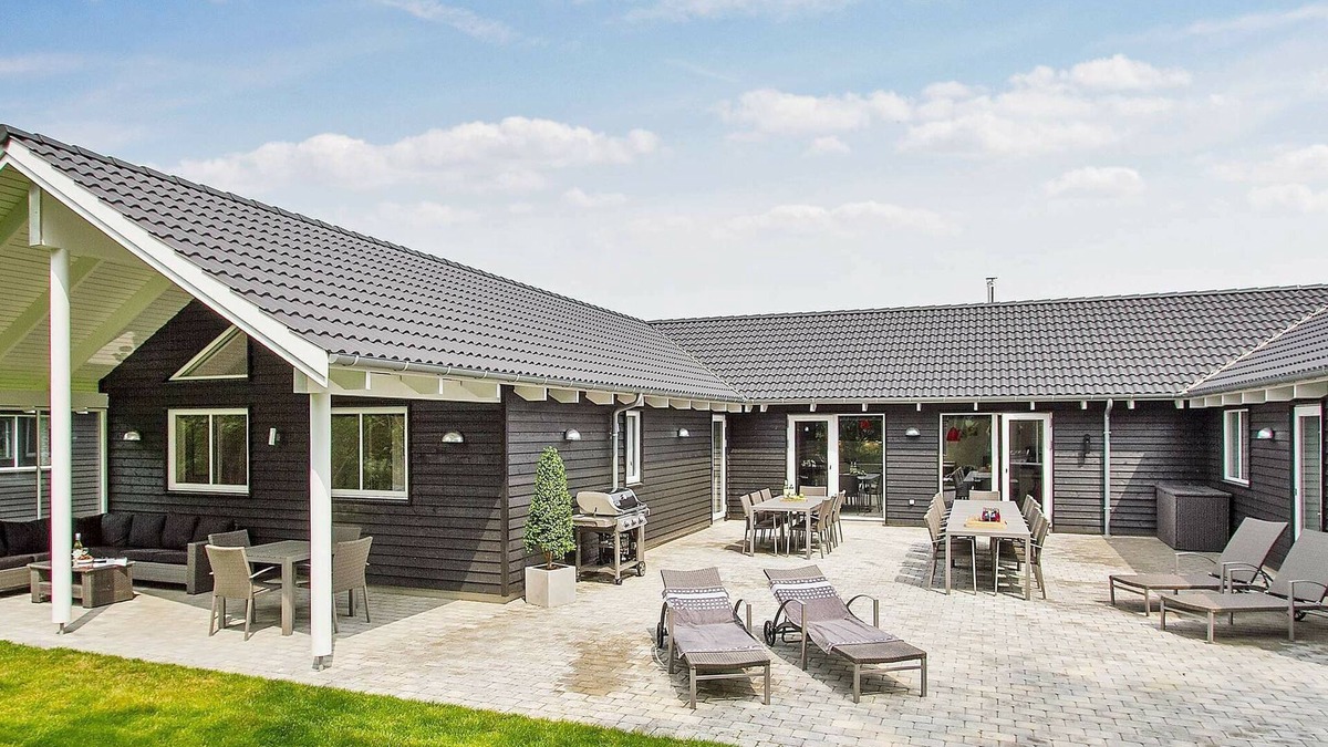 Olpenitz House | 20 person holiday home in Hasselberg