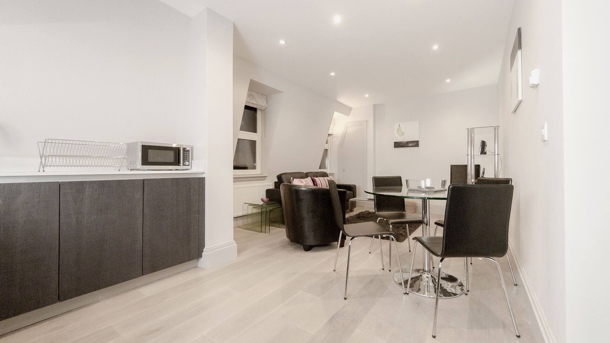 South Richmond Apartment | 20 The Quadrant - 2 bedroom apartment