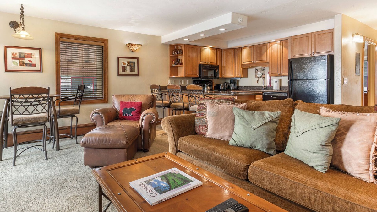 Vail Condo | 200 ft. to Gondola! Balcony, Parking, Fireplace, Views! Heart of Lionshead!