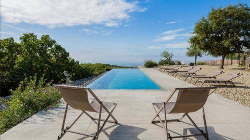 Ragalna House | 200 m² Farmhouse ∙ 5 bedrooms ∙ 10 guests
