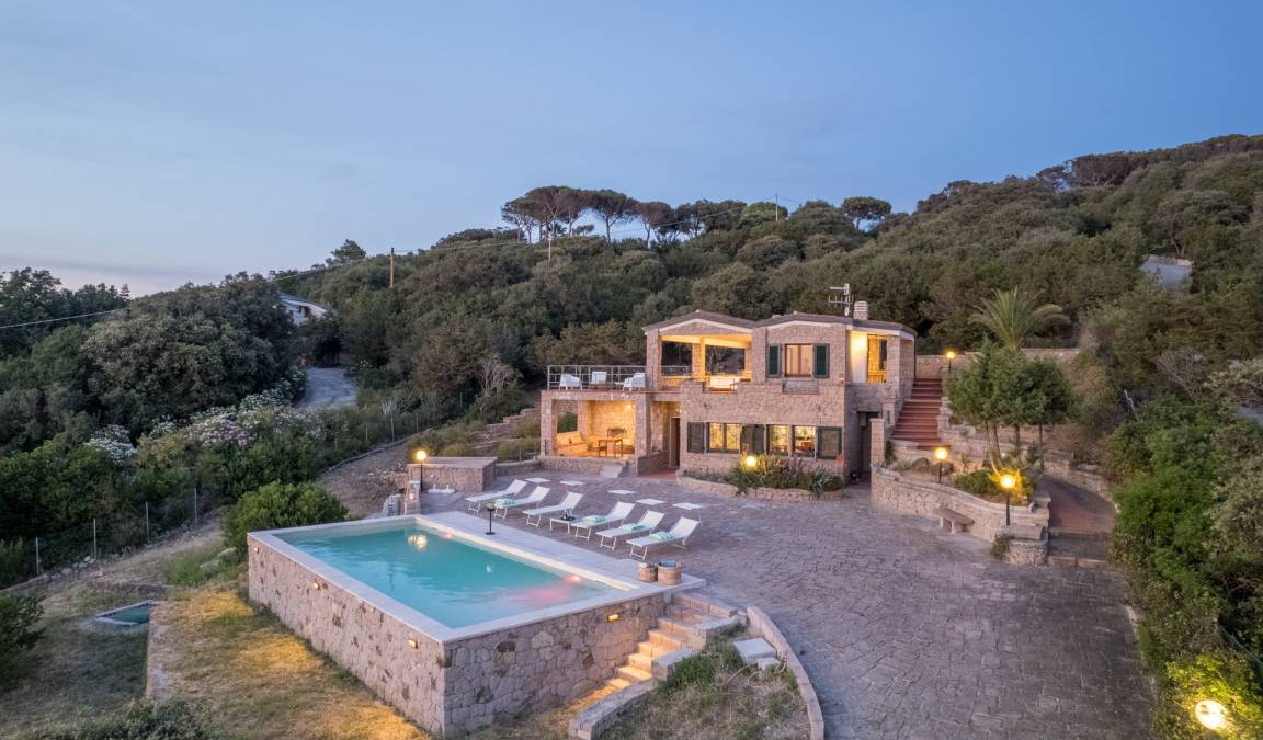 Alghero Villa | 200 m² Villa ∙ 4 bedrooms ∙ 6 guests