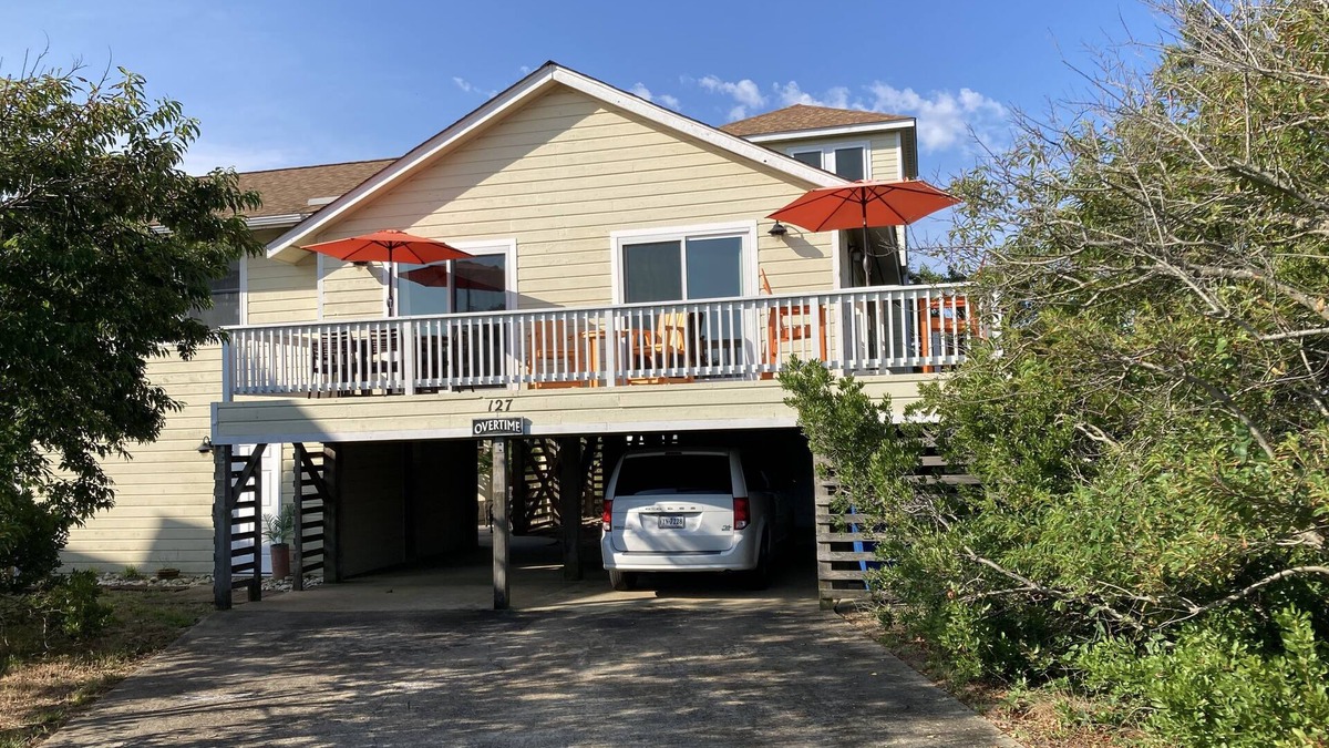 Duck House | 200yds to beach! In the center of Duck. Pets, hot tub, water view from top deck.