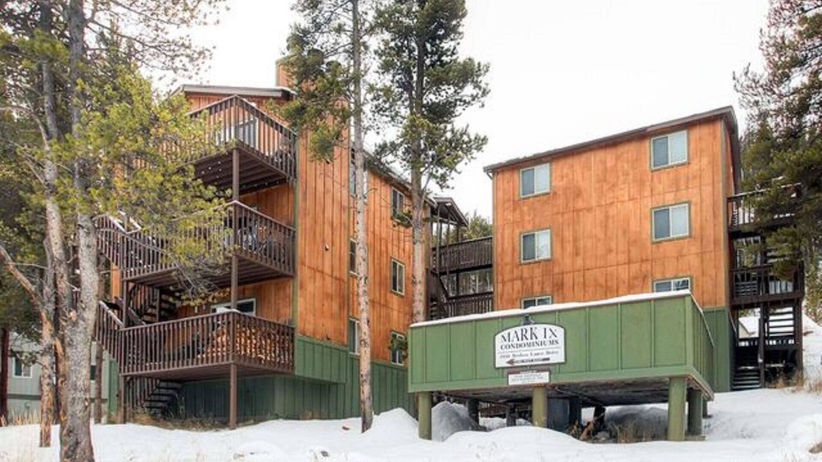 Warrior's Mark West Condo | 2023-24 Mark 9 Condo – 2 Bedroom Breckenridge, CO