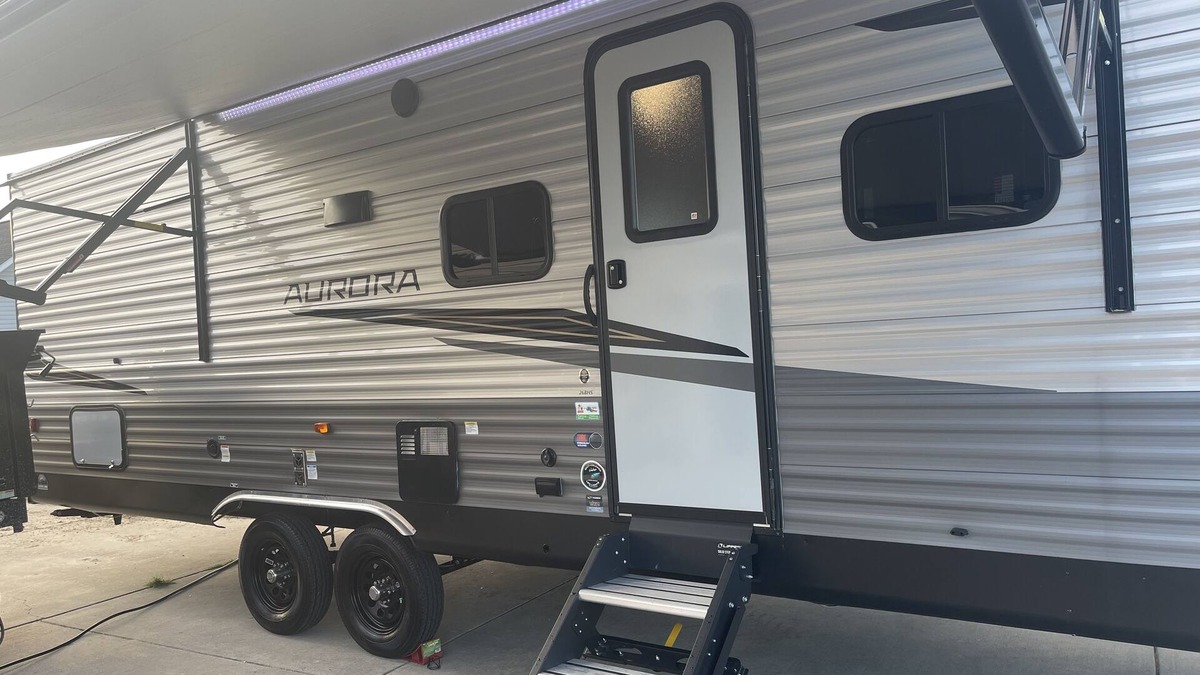 Conway House | 2023 camper ready for rent at your campground request!