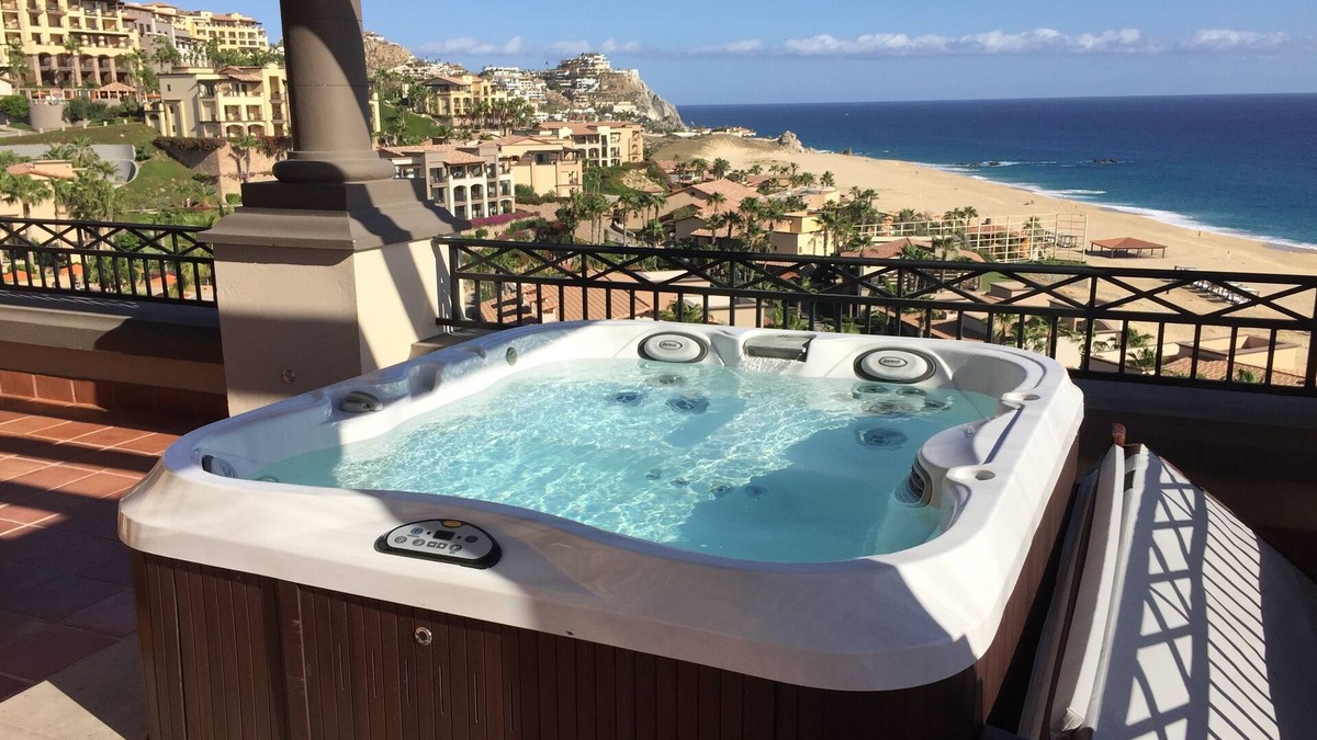 Paraiso Escondido Apartment | 2025 & 2026 dates, Top Floor 330° Ocean View, Huge Private Deck w/Hot Tub