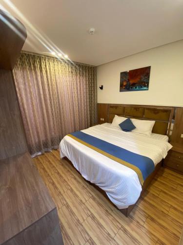 Al Aziziyah Apartment | 203 Two-bedroom hall شقة غرفتين وصالة