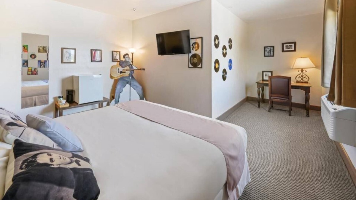 Gonzales House | 206 - Historic Alcalde Hotel - Yes! We're open! 2022