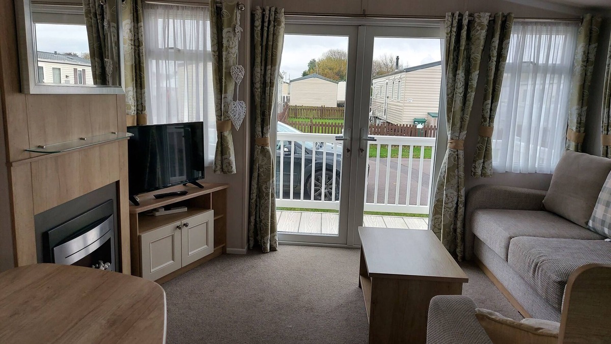 Burnham-on-Sea House | 208 Unity Beach 6 berth enc garden no pets
