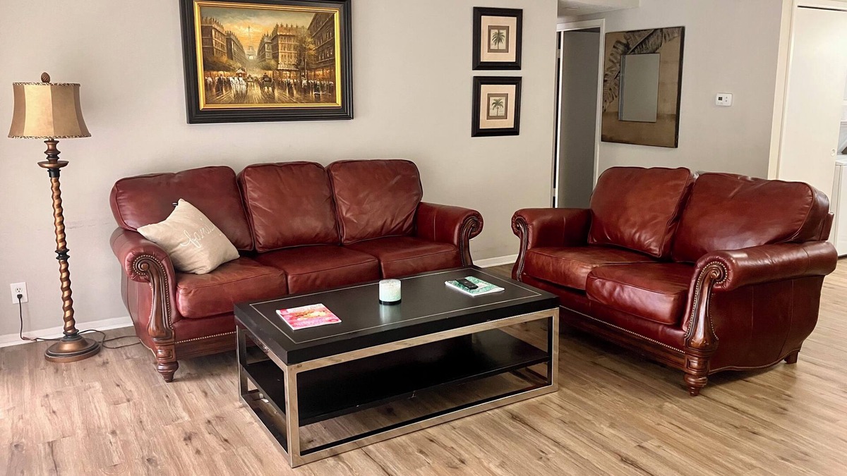 Daphne Condo | 2090 Cozy Upstairs 2 Bedroom Condo on Mobile Bay