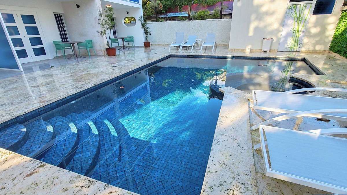 El Batey Hotel | 21 BR Sosua Stunning Bach Compound +Bonus