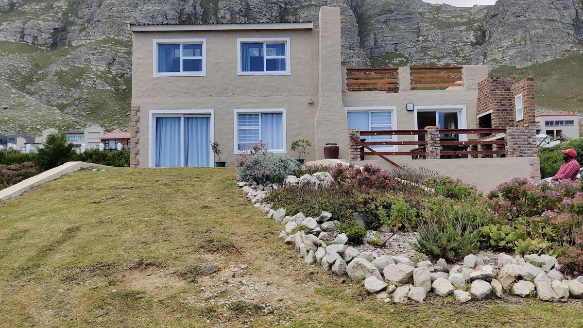 Betty's Bay Cottage | 210 Degrees South, paradise in Sunny Seas