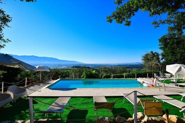 Rignano sull'Arno House | 210 m² House ∙ 4 bedrooms ∙ 15 guests