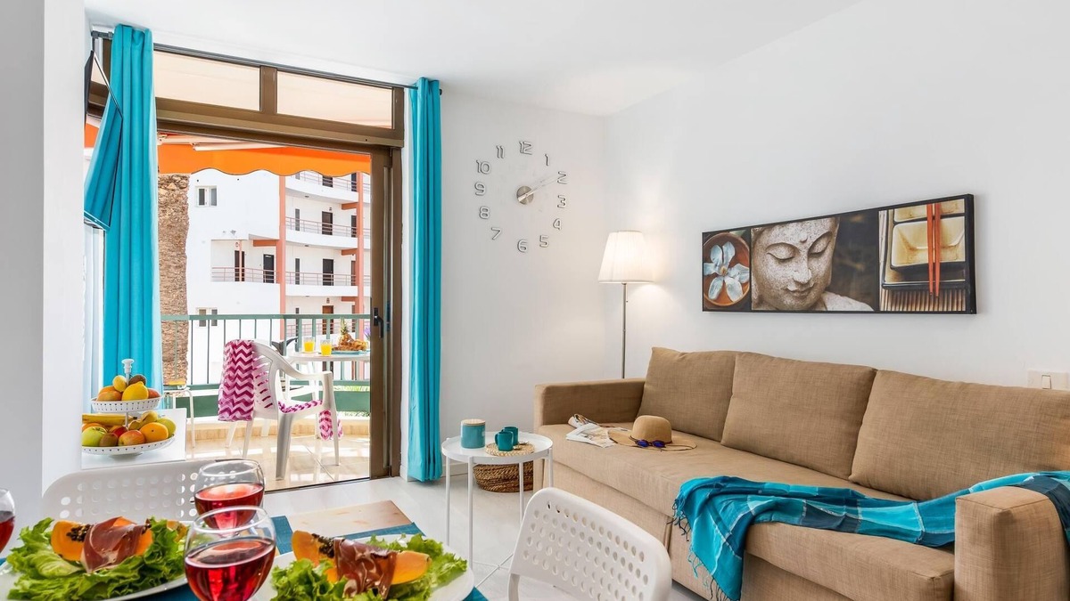 Los Cristianos Apartment | 211 Los Cristianos First Sea Line, Swimming pool