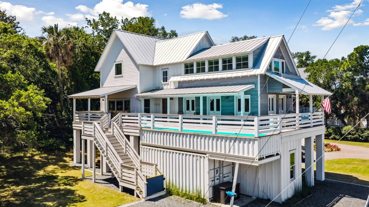 Folly Beach House | 213 W Indian - The Pool House - Central Location - Awesome Outdoor Space