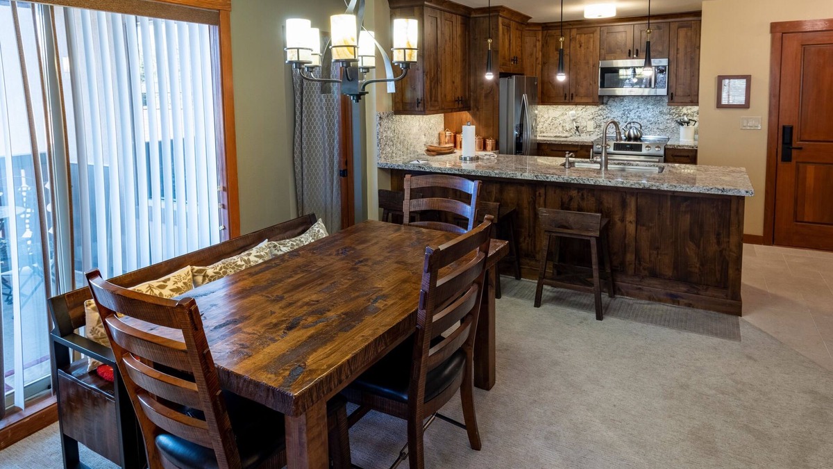 Salt Lake Mountain Resorts Condo | 2215 - Two Bedroom Standard Eagle Springs East by RedAwning
