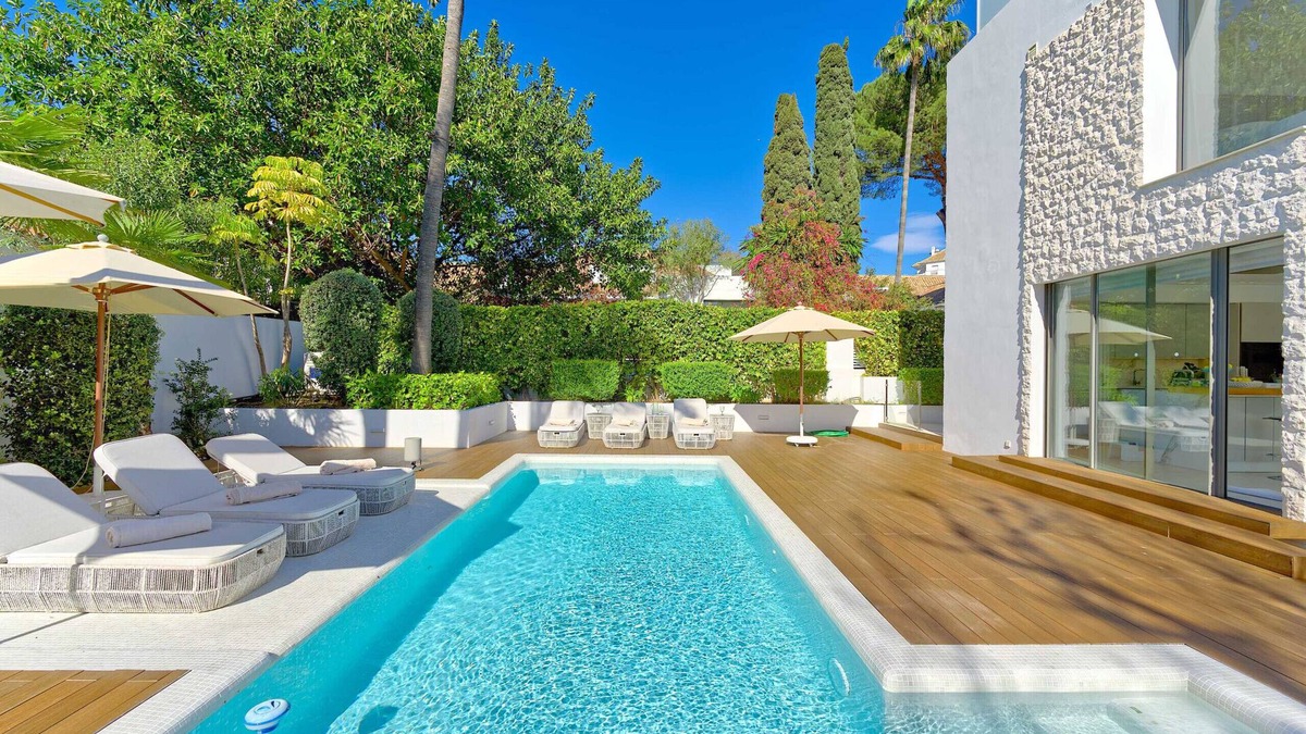Puerto Banus Ski Chalet | 2244 Luxury Modern Villa with Heated Pool in Puerto Banus