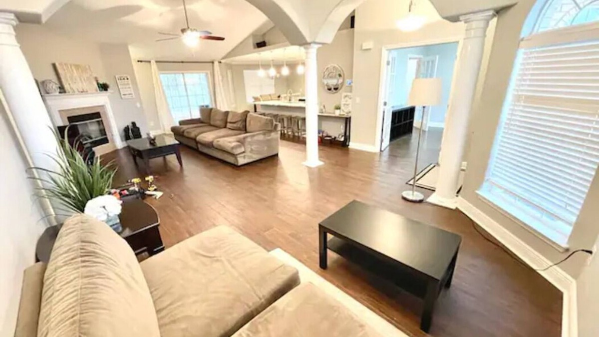Northwest Pensacola House | 2300sqft Spacious and Functional Cul-de-Sac Gem Near I-10