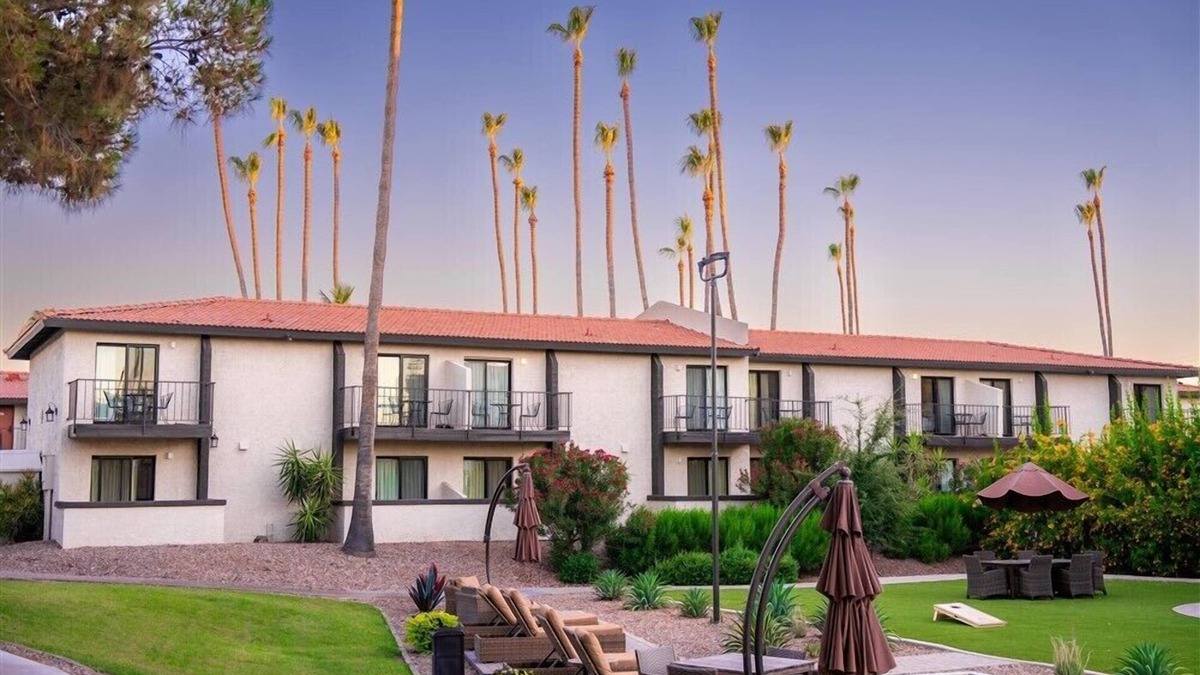 South Scottsdale Apartment | 248 1 Bedroom, Fully Furnished, Pet Friendly!