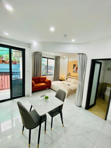 Hanoi Apartment | 25 House 298 Ngoc Lam - Long Bien bridge