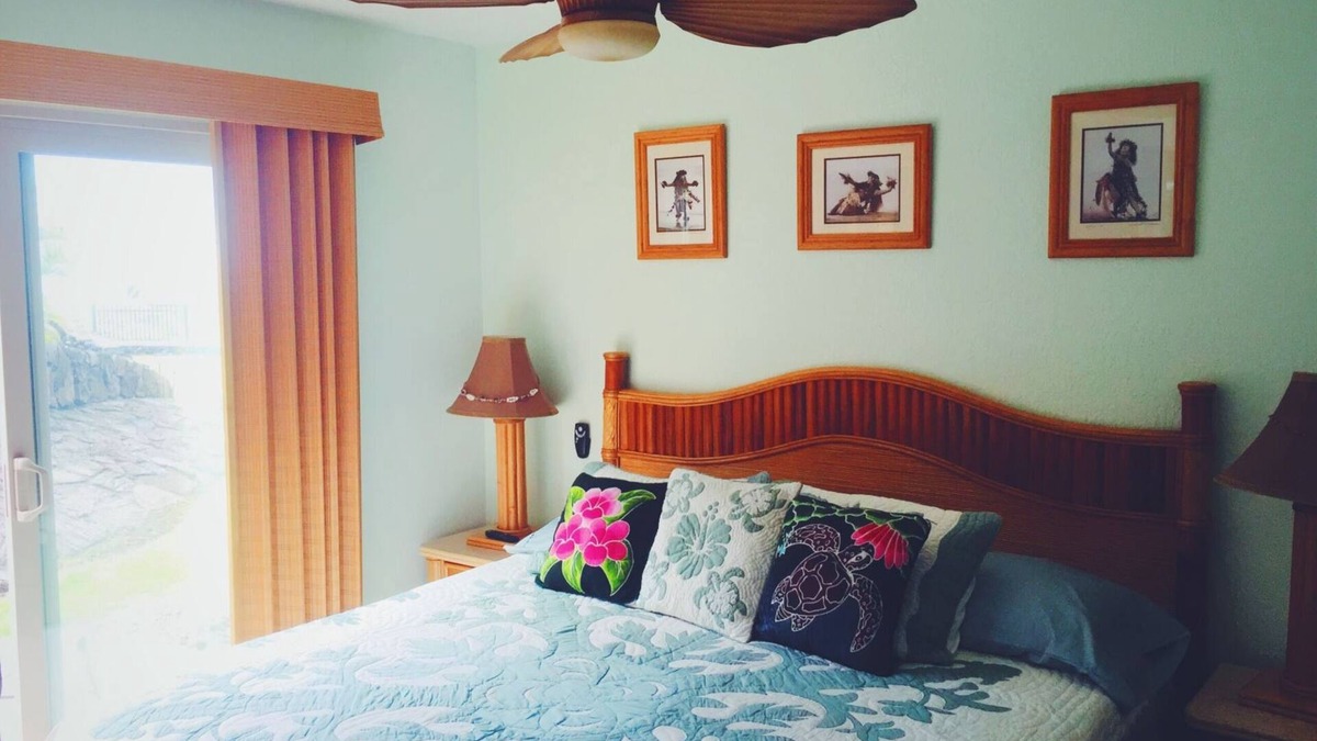 Punaluu Condo | #25 Hula Hut Best Value near Volcano Park & Black Sand Beach
