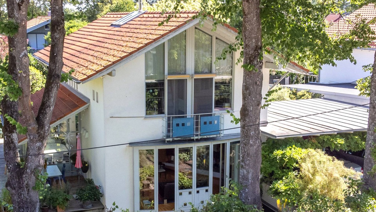 Munchen District Villa | 25 min to Center - 2680sf Artist's House South Munich - Vacation Work Seminars