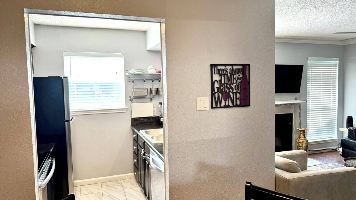 Irving Apartment | 25% OFF I14 - 2BD Condo, HWY161/183 - DFW South Irving - I14