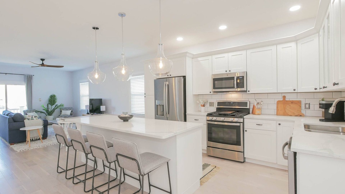Ventnor City House | 26 N Washington Ave S