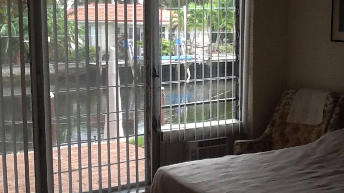 Pompano Isles Apartment | 260 Waterfront apartment close to beach