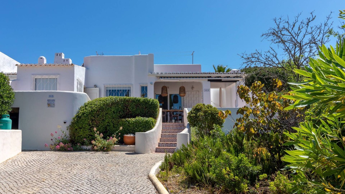 Mato Serrao Villa | 26B Quinta do Paraíso