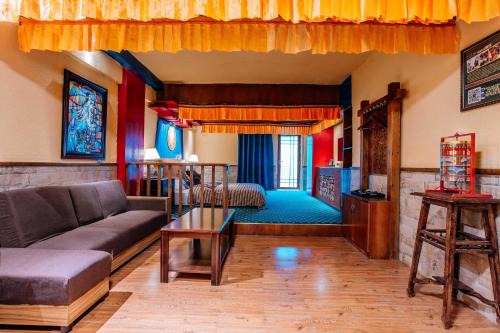 Jinghong Hotel | 26Life Yunnan Ethnic Creative Inn