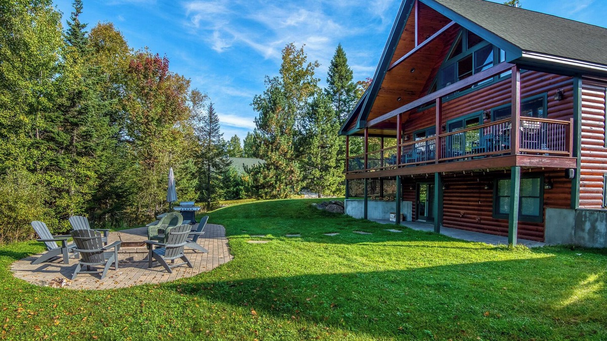 Rangeley House | 🐾28 Bunker Ave - Shared waterfront and access to Rangeley Lake, dog friendly