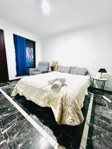 Booragoon House | 28 OFF Affordable Beautiful Queen Bedroom Near City Swan River Fremantle University