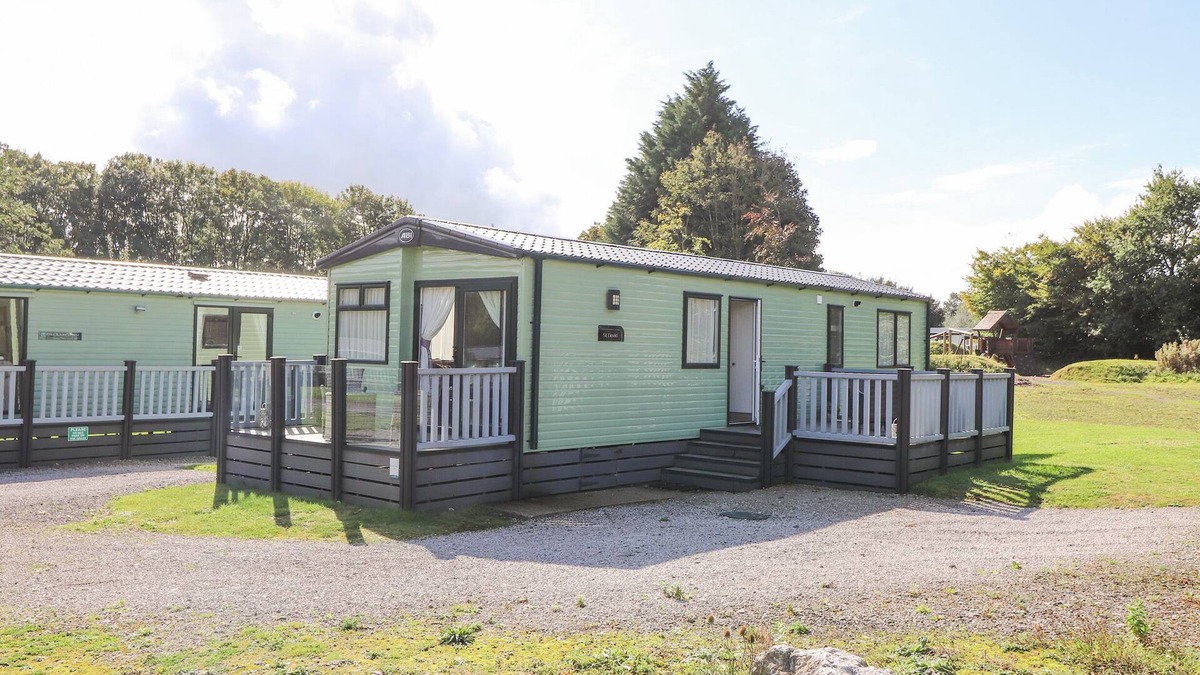 Yealand Conyers Cottage | 29 LAKES VIEW, pet friendly, character holiday cottage in Carnforth