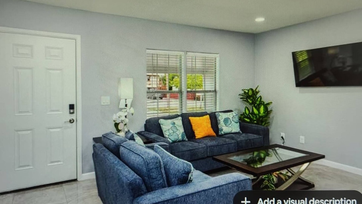 Brownsville Apartment | 2B/1B Cozy apartment in peaceful Brownsville with AC
